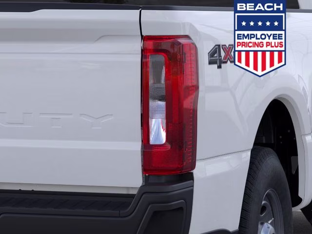 2026 Oxford White Ford Super Duty F-250 SRW XL 4X4 Truck