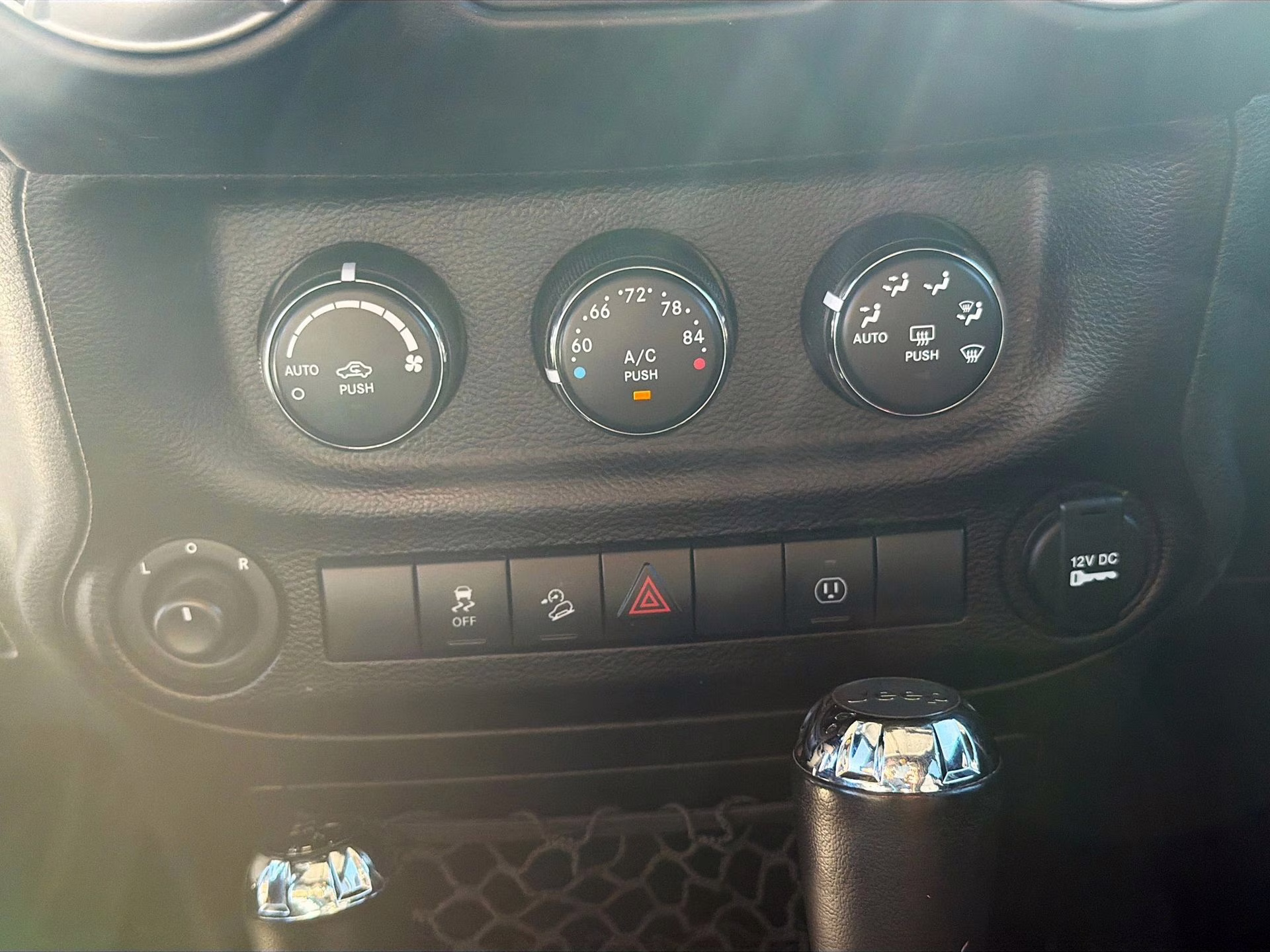 2015 Billet Silver Metallic Clearcoat Jeep Wrangler Unlimited Rubicon 4X4 SUV