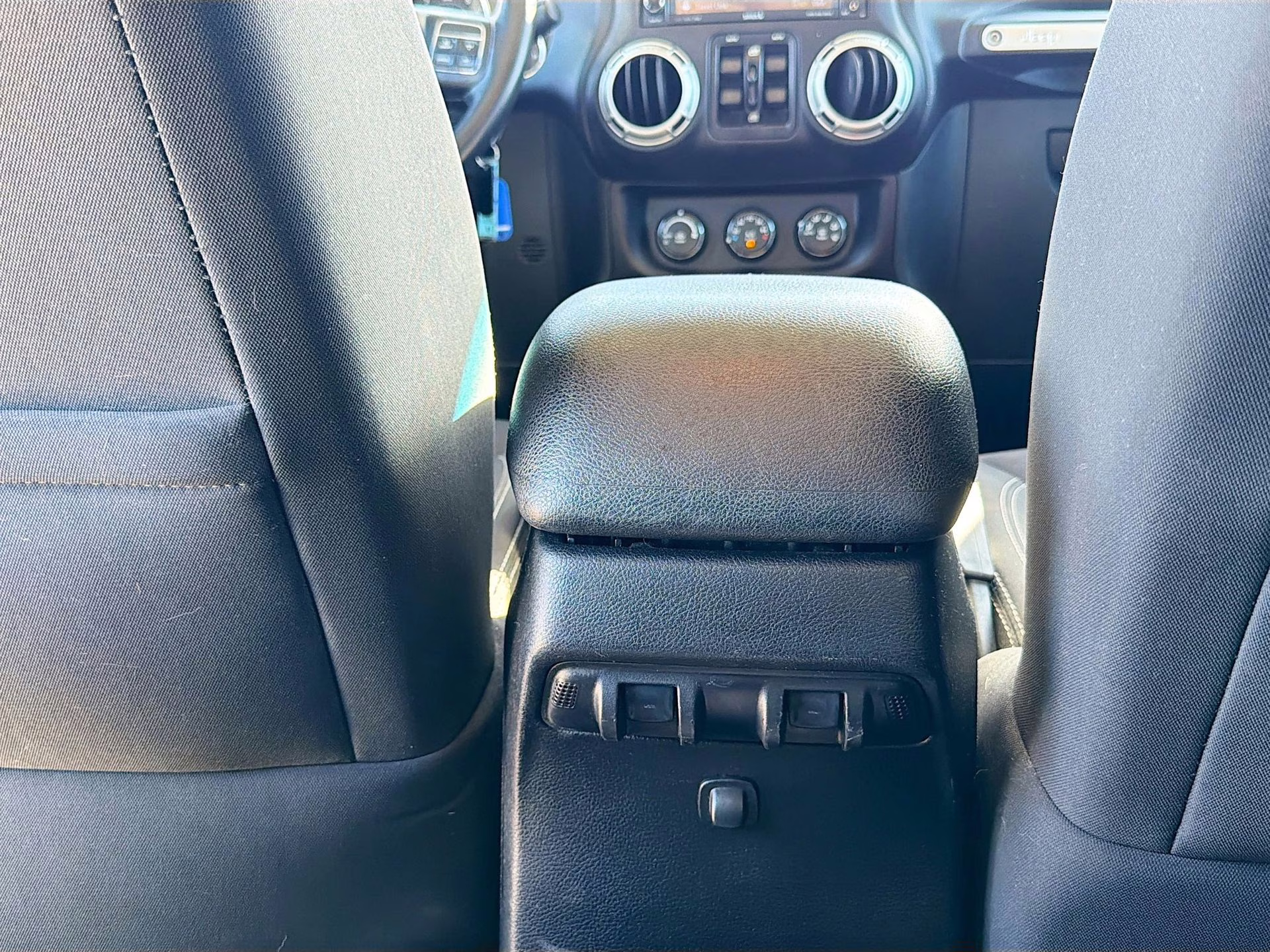 2015 Billet Silver Metallic Clearcoat Jeep Wrangler Unlimited Rubicon 4X4 SUV