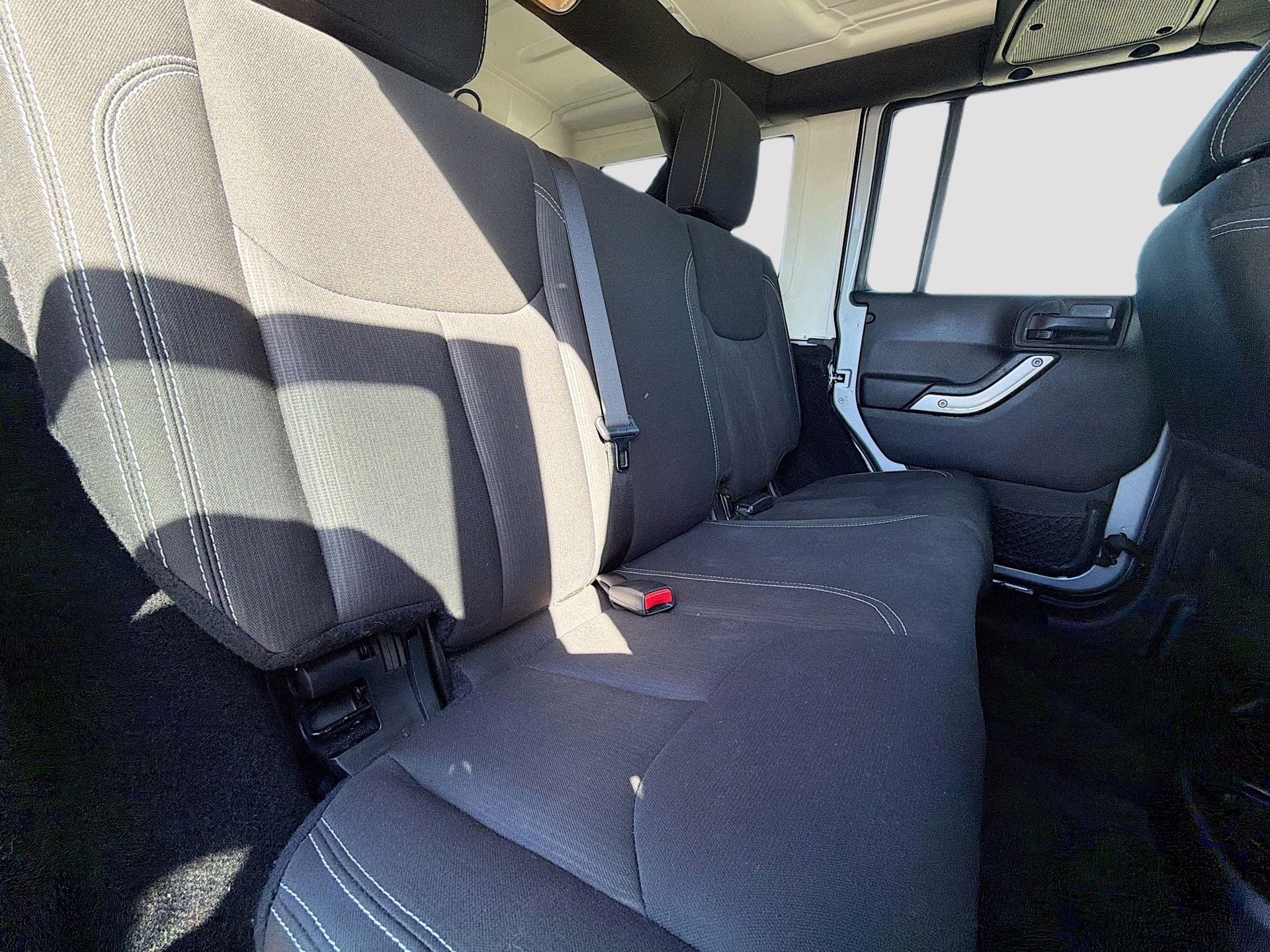 2015 Billet Silver Metallic Clearcoat Jeep Wrangler Unlimited Rubicon 4X4 SUV