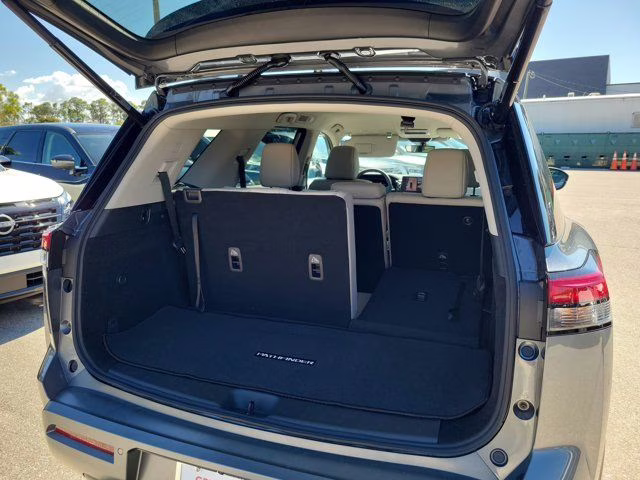 2026 Gun Metallic Nissan Pathfinder SL FWD SUV