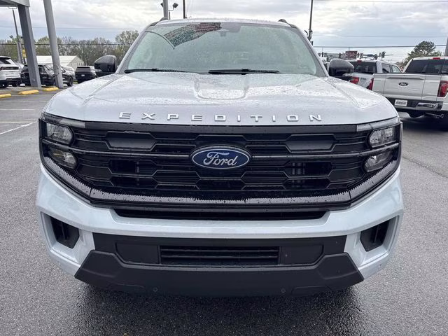 2026 Silver Metallic Ford Expedition Max Active RWD SUV