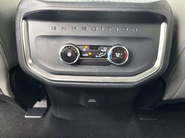 2026 Silver Metallic Ford Expedition Max Active RWD SUV