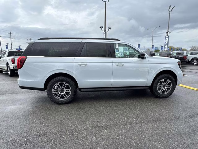 2026 Silver Metallic Ford Expedition Max Active RWD SUV