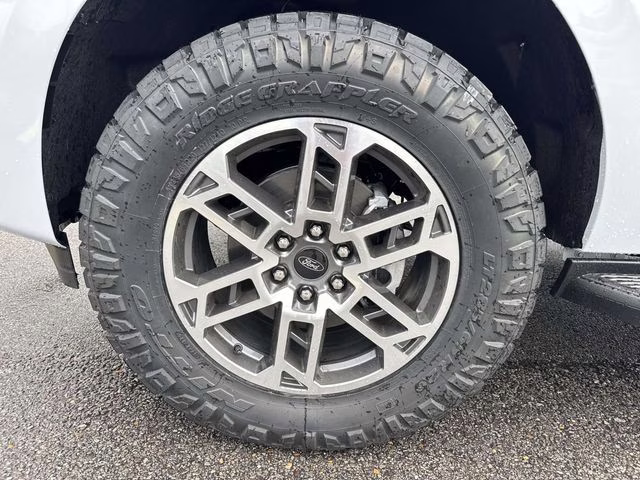 2026 Silver Metallic Ford Expedition Max Active RWD SUV