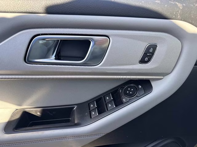 2026 Ford Explorer Active RWD SUV