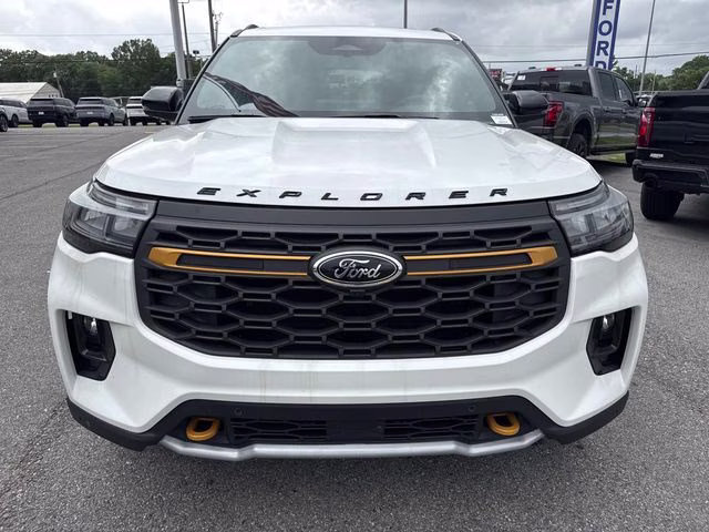 2026 White Metallic Ford Explorer Tremor 4X4 SUV