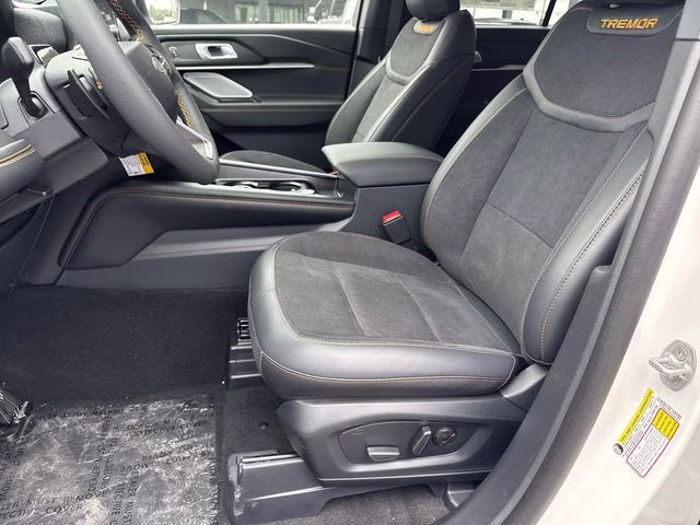 2026 White Metallic Ford Explorer Tremor 4X4 SUV