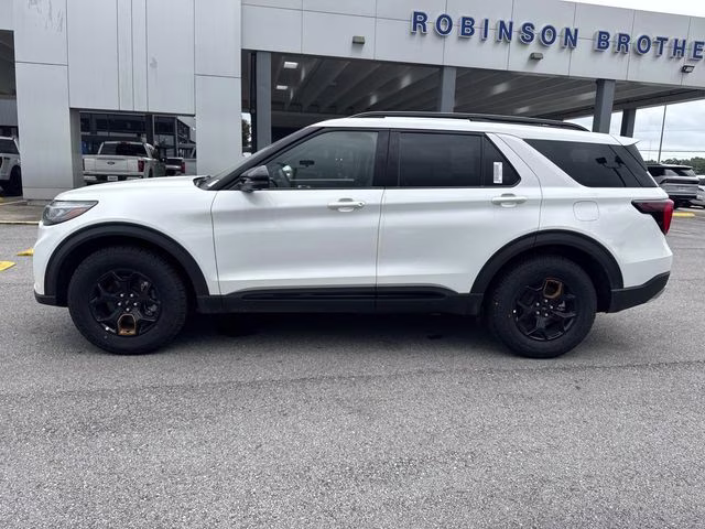 2026 White Metallic Ford Explorer Tremor 4X4 SUV