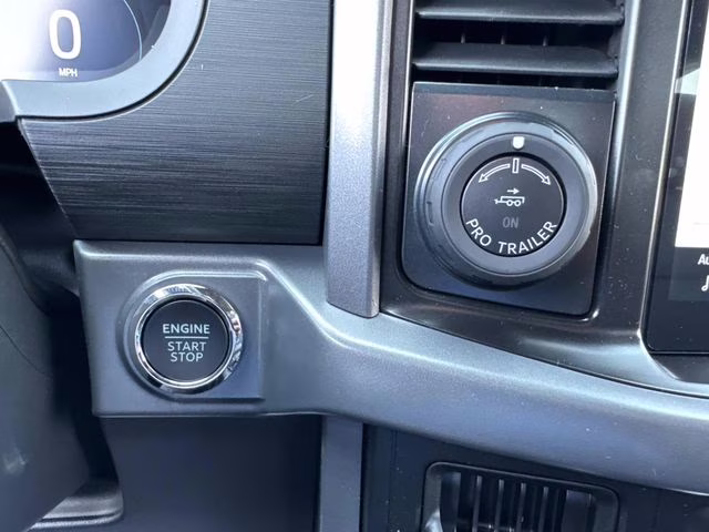 2026 Oxford White Ford F-150 XLT RWD Truck