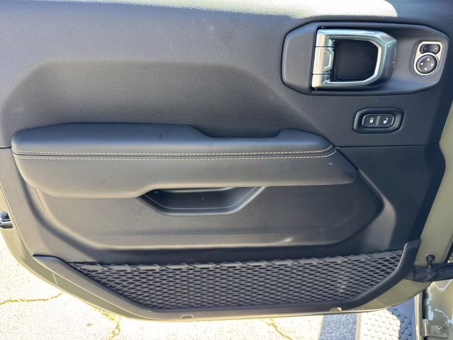 2026 41 Jeep Wrangler Sahara 4X4 Convertible