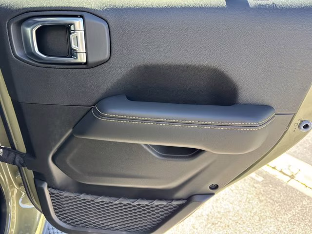 2026 41 Jeep Wrangler Sahara 4X4 Convertible