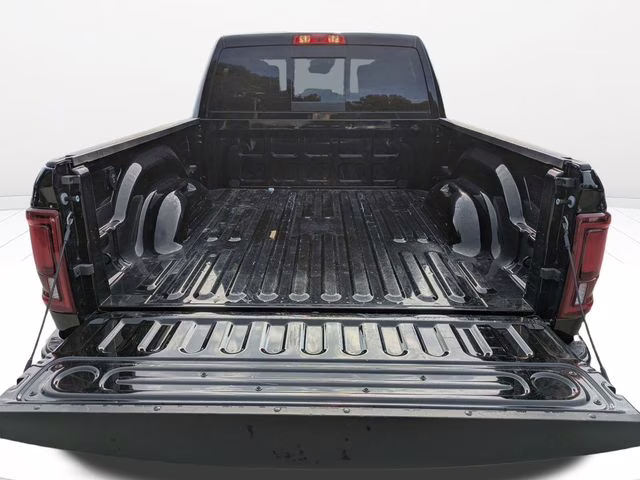 2026 Diamond Black Crystal Pearlcoat Ram 2500 Laramie 4X4 Truck