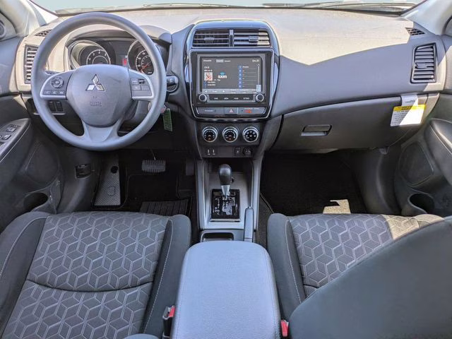 2026 Mercury Gray Metallic Mitsubishi Outlander Sport 2.0 SE 4X4 SUV