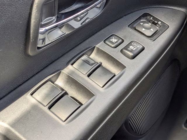 2025 Labrador Black Pearl Mitsubishi Outlander Sport 2.0 ES 4X4 SUV