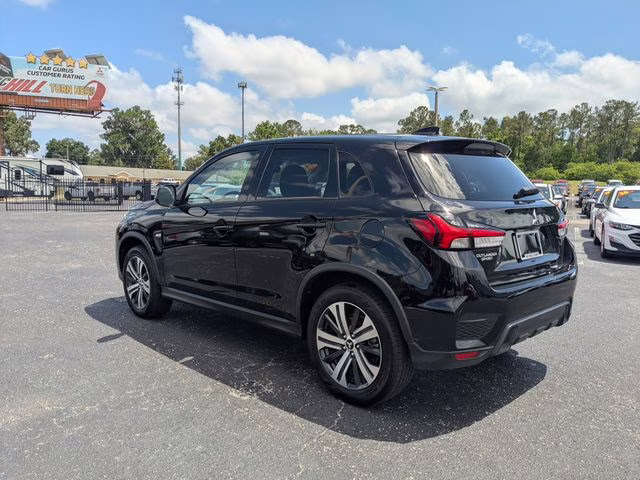 2025 Labrador Black Pearl Mitsubishi Outlander Sport 2.0 ES 4X4 SUV