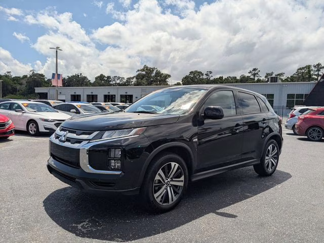 2025 Labrador Black Pearl Mitsubishi Outlander Sport 2.0 ES 4X4 SUV