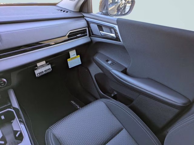 2026 Labrador Black Pearl Mitsubishi Outlander ES FWD SUV