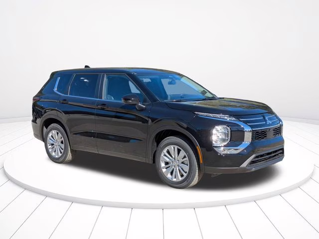 2026 Labrador Black Pearl Mitsubishi Outlander ES FWD SUV