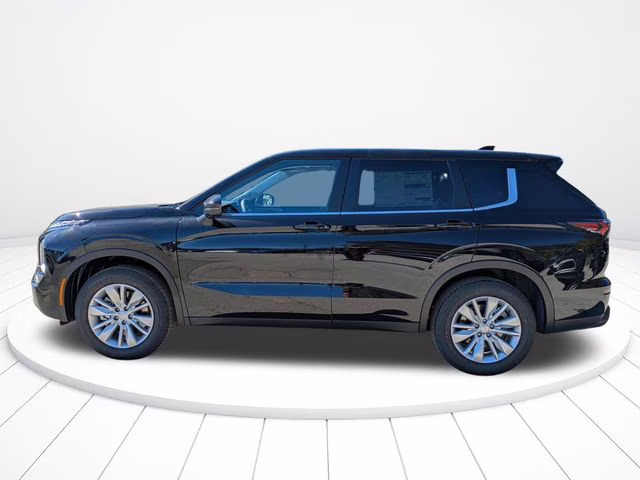 2026 Labrador Black Pearl Mitsubishi Outlander ES FWD SUV