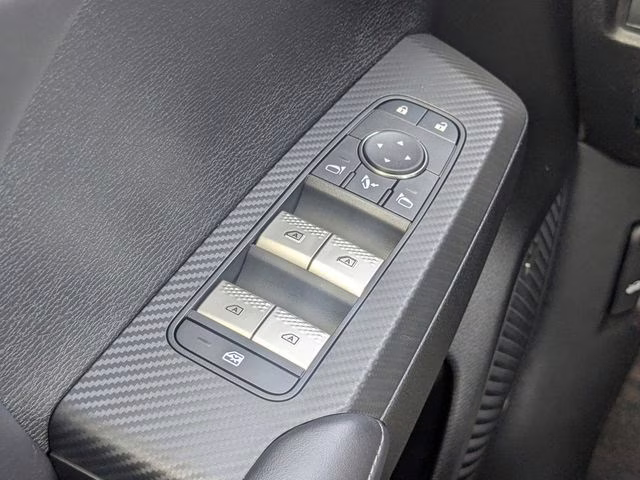 2026 Labrador Black Pearl Mitsubishi Outlander SE FWD SUV