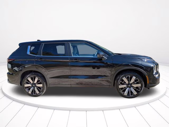 2026 Black Diamond Mitsubishi Outlander SE FWD SUV