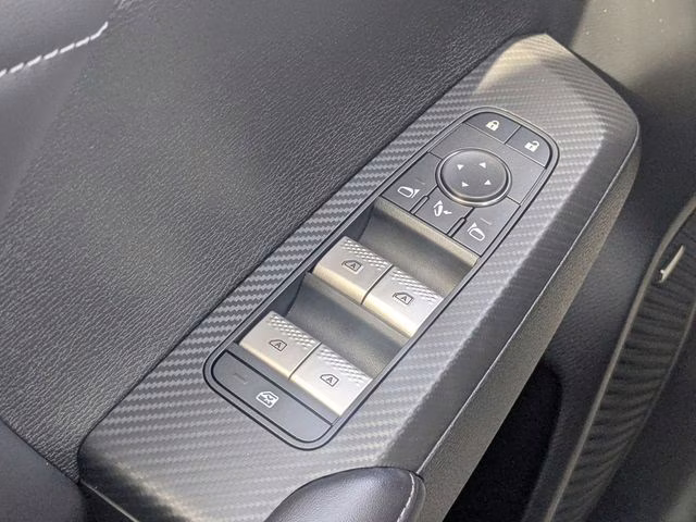 2026 Moonstone Gray Metallic Mitsubishi Outlander SE FWD SUV