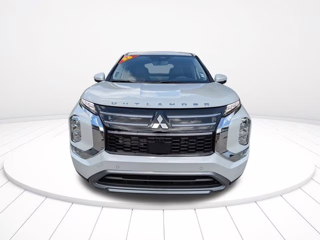 2026 White Diamond Mitsubishi Outlander SE FWD SUV
