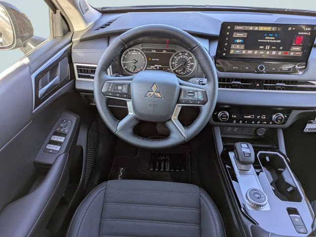 2026 Black Diamond Mitsubishi Outlander SE FWD SUV