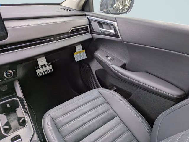 2026 Graphite Gray Mitsubishi Outlander SE FWD SUV