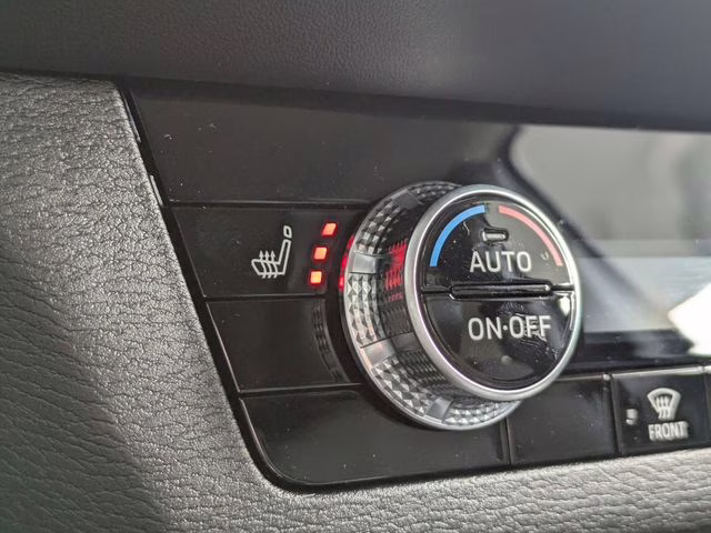 2026 Graphite Gray Mitsubishi Outlander SE FWD SUV