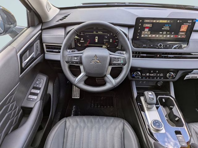 2026 Black Diamond Mitsubishi Outlander SEL FWD SUV