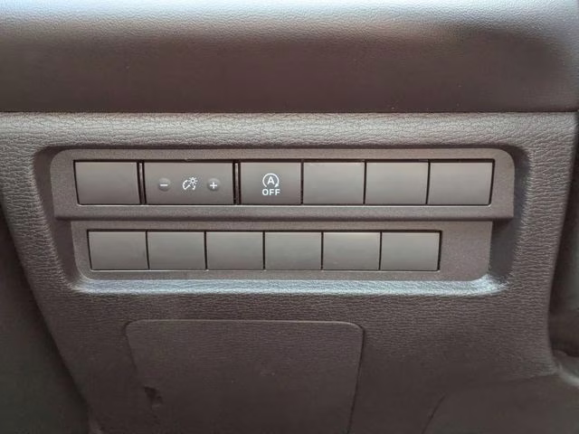 2026 Alloy Silver Metallic Mitsubishi Outlander ES AWD SUV