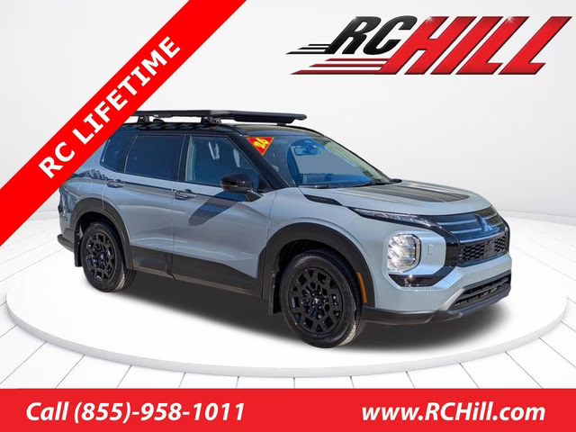 2026 Moonstone Gray/Black Roof Mitsubishi Outlander Trail Edition AWD SUV