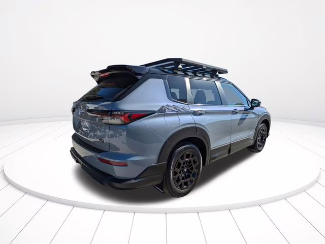 2026 Moonstone Gray/Black Roof Mitsubishi Outlander Trail Edition AWD SUV