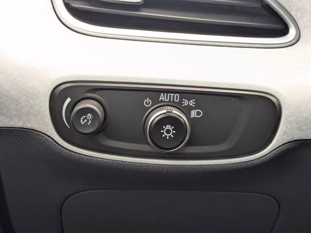 2021 Kinetic Blue Metallic Chevrolet Bolt EV Premier FWD Crossover