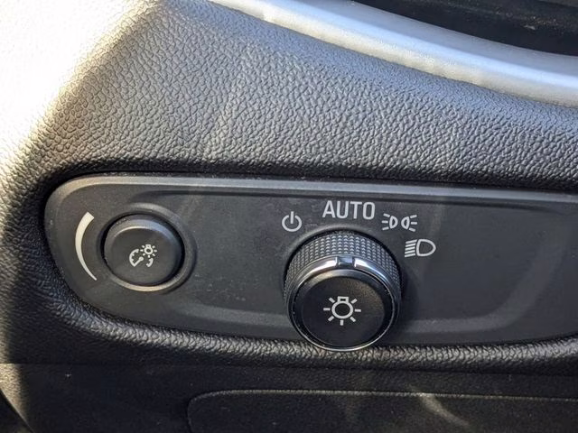 2023 Summit White Chevrolet Malibu LT FWD Sedan