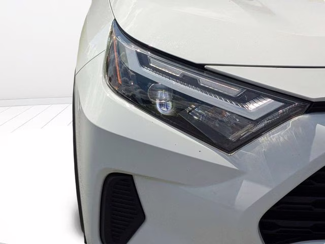 2023 Ice Cap Toyota RAV4 XLE FWD SUV