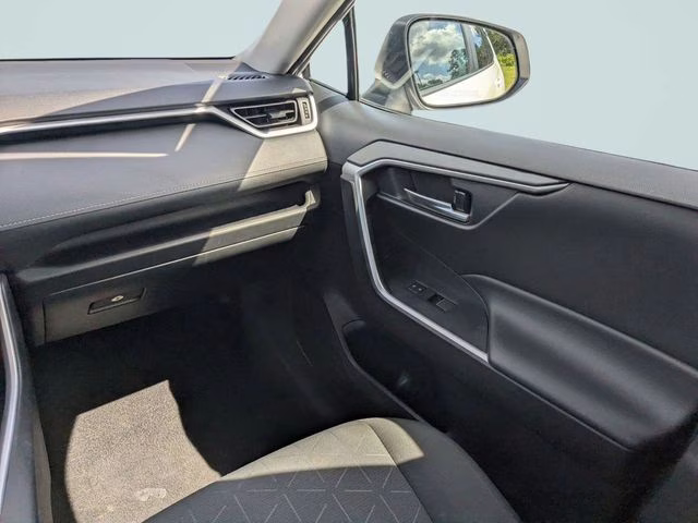 2023 Ice Cap Toyota RAV4 XLE FWD SUV