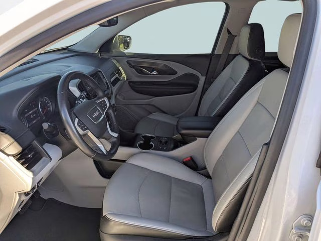 2022 Summit White GMC Terrain SLT FWD SUV
