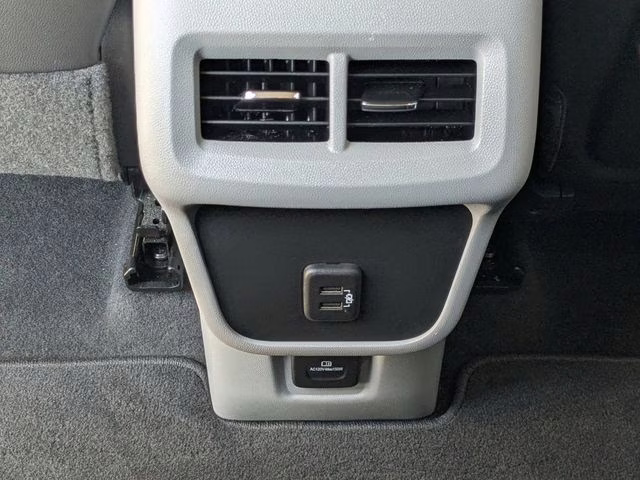 2022 Summit White GMC Terrain SLT FWD SUV