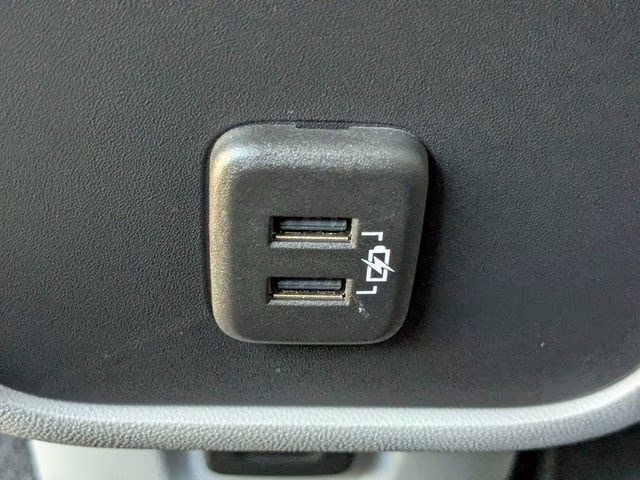 2022 Summit White GMC Terrain SLT FWD SUV