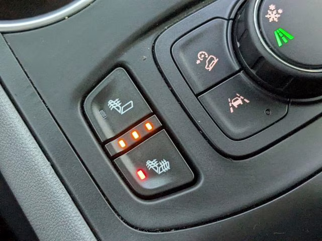 2022 Summit White GMC Terrain SLT FWD SUV