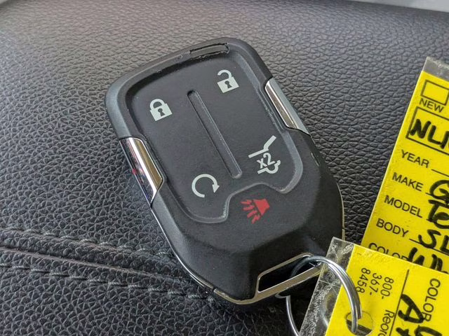 2022 Summit White GMC Terrain SLT FWD SUV