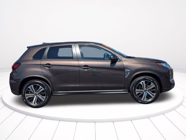 2026 Oak Brown Metallic Mitsubishi Outlander Sport 2.0 SE 4X4 SUV