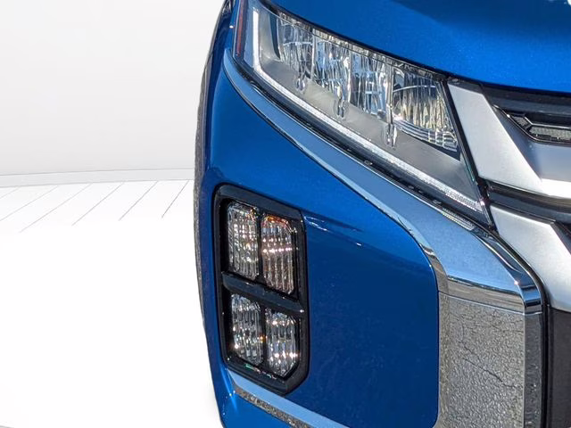 2026 Octane Blue Metallic Mitsubishi Outlander Sport 2.0 SE 4X4 SUV