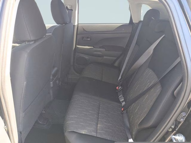 2026 Labrador Black Pearl Mitsubishi Outlander Sport 2.0 ES 4X4 SUV