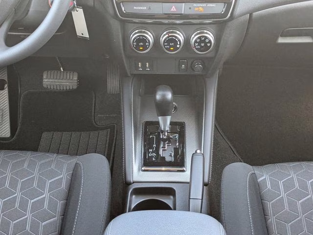 2026 Labrador Black Pearl Mitsubishi Outlander Sport 2.0 ES 4X4 SUV