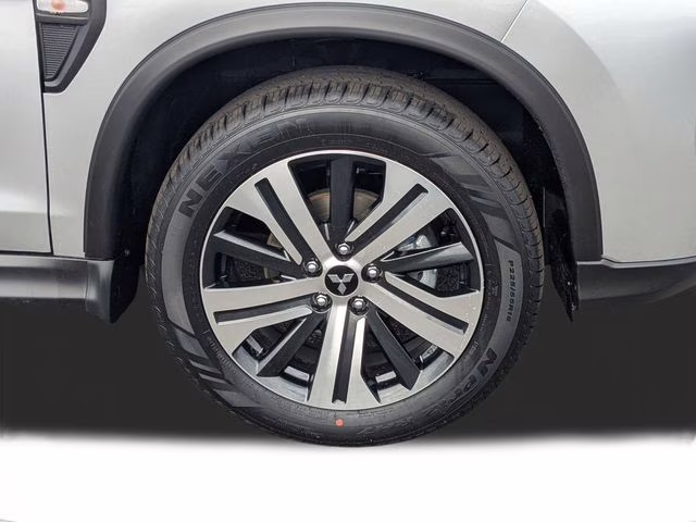 2026 Alloy Silver Metallic Mitsubishi Outlander Sport 2.0 ES 4X4 SUV