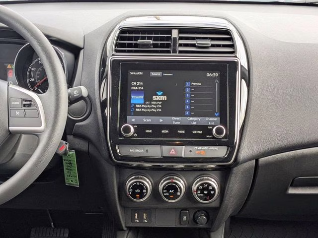 2026 Alloy Silver Metallic Mitsubishi Outlander Sport 2.0 ES 4X4 SUV